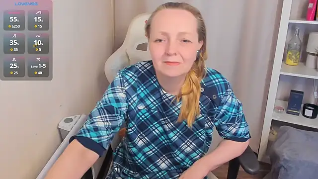 Snapshot of Karen_Villis chatting on 10, 5, 2026 Karen Villis online show from 10, 5, 2026