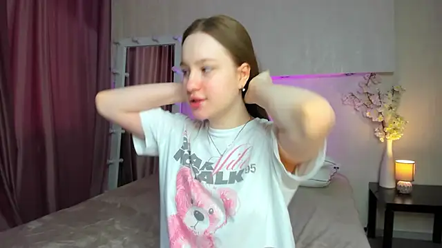 Candy Cansew online show from 12, 4, 2026