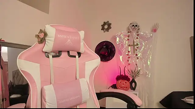 Paprika  online show from 25, 10, 2025