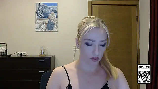 Wild Silk Desire online show from 30, 9, 2025