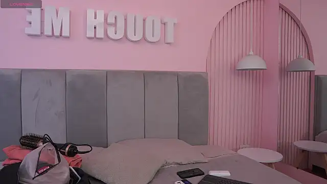 Susan wall online show from 1, 4, 2026