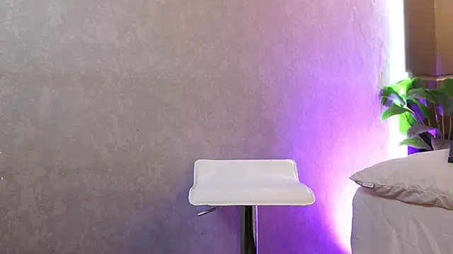 Susan wall online show from 29, 4, 2026