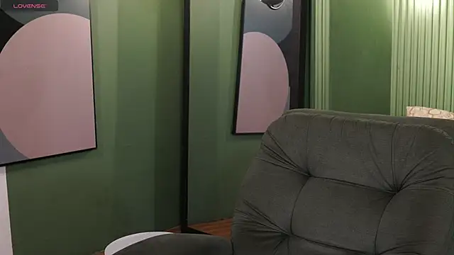Snapshot of Susan_wall chatting on 15, 6, 2026 Susan wall online show from 15, 6, 2026