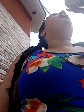 hotCOUPLEPETRA online show from 27, 4, 2026