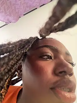 alissradiante1 online show from 6, 3, 2026