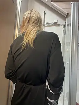 LucyLingerie78 online show from 20, 12, 2025