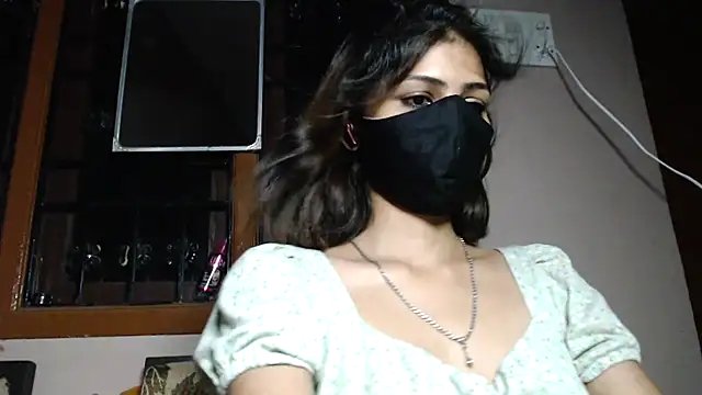 Isha Sax online show from 9, 10, 2025