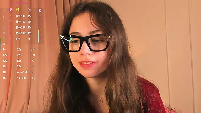 JulianaChapel online show from 13, 9, 2025