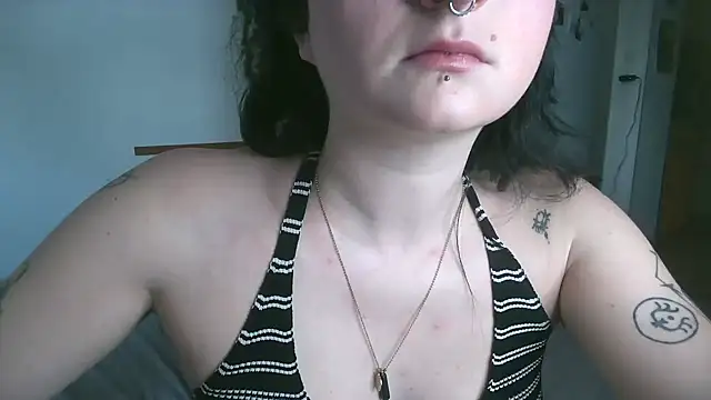 Violett3333 online show from 23, 10, 2025