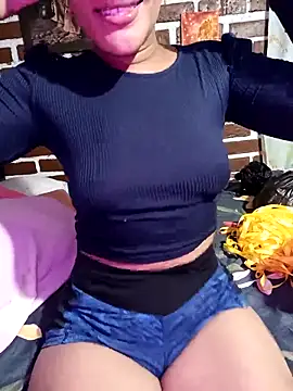 Cataleya-black online show from 8, 5, 2026