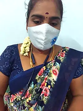 Snapshot of Tamil_riyalini12 chatting on 17, 12, 2025 Tamil riyalini12 online show from 17, 12, 2025