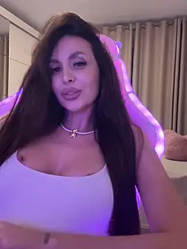 LunaBex online show from 2, 10, 2025