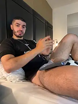 AxelThompson  online show from 13, 9, 2025