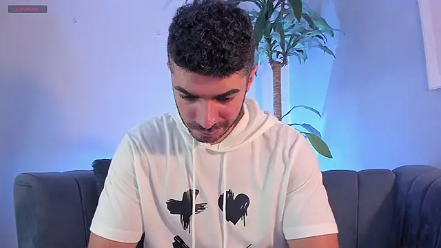 AxelThompson  online show from 9, 1, 2026