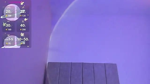 Snapshot of liiamluna_ chatting on 7, 10, 2025 liiamluna online show from 7, 10, 2025
