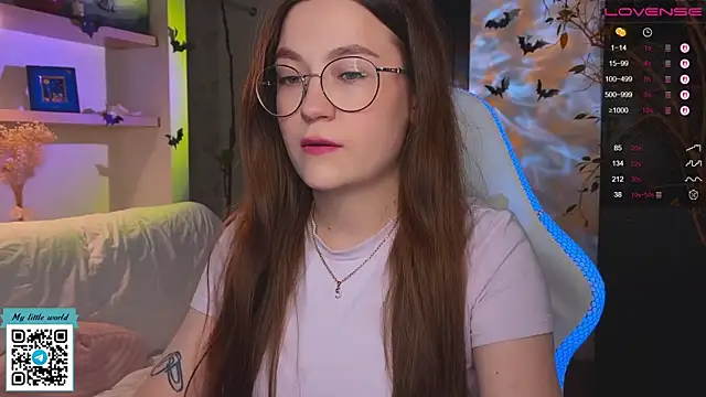 mia here online show from 30, 10, 2025