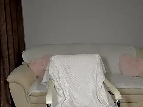 Snapshot of JessyDevine chatting on 13, 9, 2025 JessyDevine online show from 13, 9, 2025