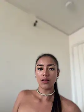 Snapshot of im-isabella chatting on 21, 5, 2026 im-isabella online show from 21, 5, 2026