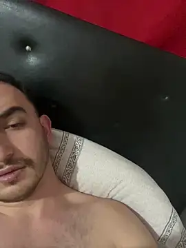 Snapshot of cihan_4141 chatting on 13, 11, 2025 cihan 4141 online show from 13, 11, 2025