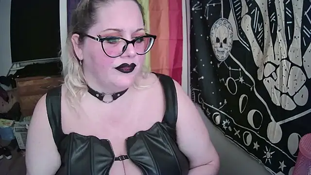 Kinky Witch online show from 9, 9, 2025