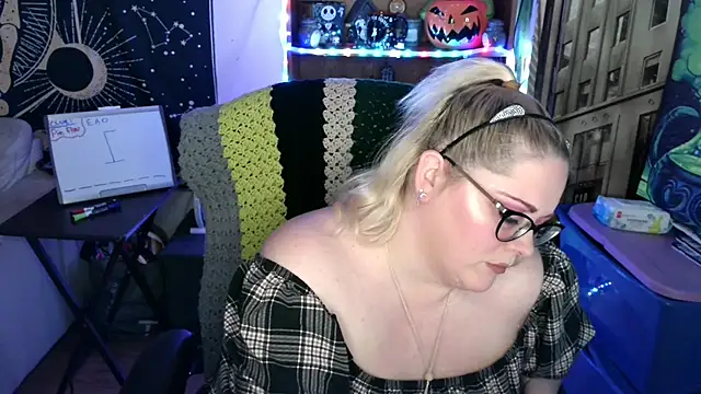Kinky Witch online show from 15, 5, 2026
