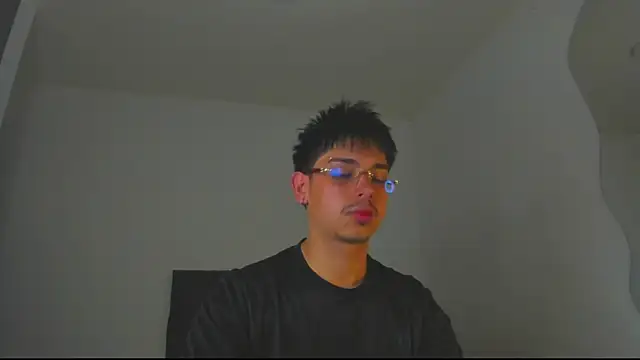 Maximo Miller online show from 2, 11, 2025