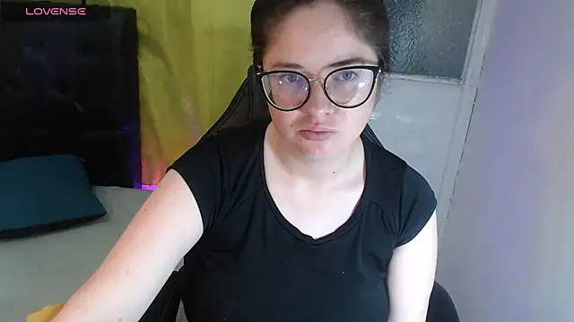 Snapshot of KrystalAdams chatting on 1, 2, 2026 KrystalAdams online show from 1, 2, 2026