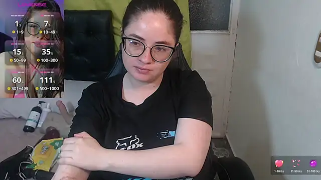 Snapshot of KrystalAdams chatting on 6, 4, 2026 KrystalAdams online show from 6, 4, 2026