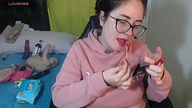 Snapshot of KrystalAdams chatting on 25, 4, 2026 KrystalAdams online show from 25, 4, 2026