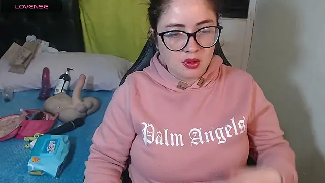 Snapshot of KrystalAdams chatting on 25, 4, 2026 KrystalAdams online show from 25, 4, 2026