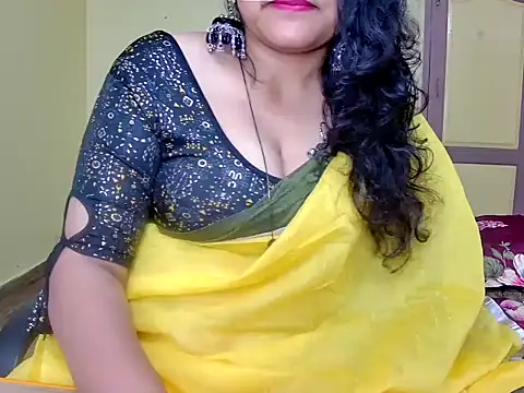 Snapshot of MasTANIYA chatting on 19, 11, 2025 MasTANIYA online show from 19, 11, 2025