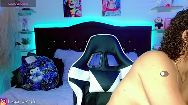 Snapshot of Luna_blackk chatting on 25, 9, 2025 Luna blackk online show from 25, 9, 2025