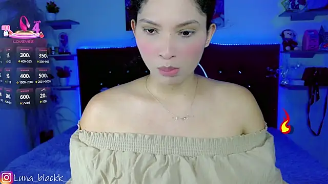 Snapshot of Luna_blackk chatting on 9, 10, 2025 Luna blackk online show from 9, 10, 2025