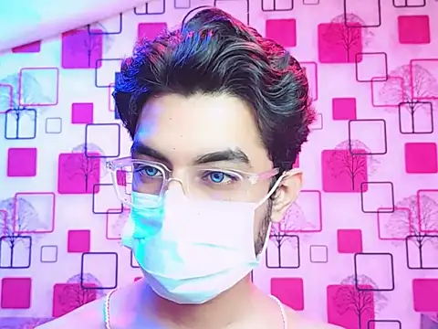 Snapshot of ChiseledCharm chatting on 27, 10, 2025 ChiseledCharm online show from 27, 10, 2025