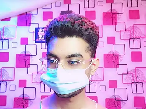 Snapshot of ChiseledCharm chatting on 5, 11, 2025 ChiseledCharm online show from 5, 11, 2025