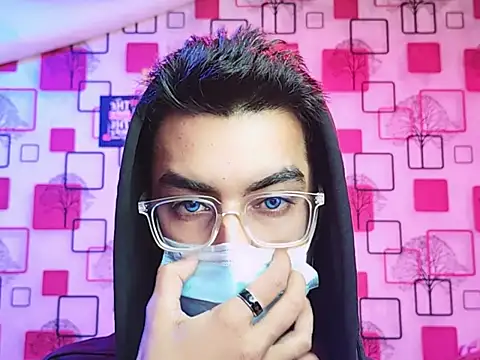 Snapshot of ChiseledCharm chatting on 10, 11, 2025 ChiseledCharm online show from 10, 11, 2025