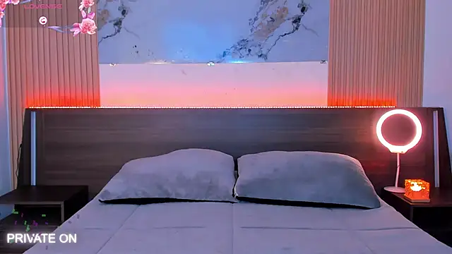 samanthaa moon online show from 18, 4, 2026