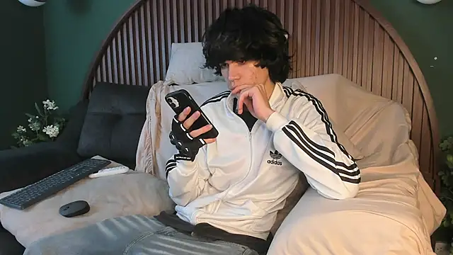 Snapshot of Diamond_twink chatting on 17, 7, 2026 Diamond twink online show from 17, 7, 2026