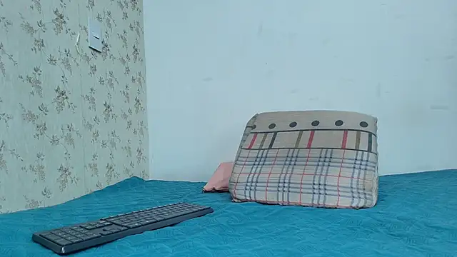 celeste moonx online show from 21, 10, 2025