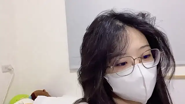 LHeart online show from 1, 10, 2025