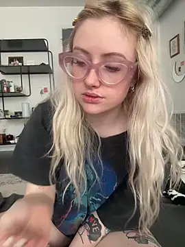 seeunexttuesday online show from 18, 11, 2025