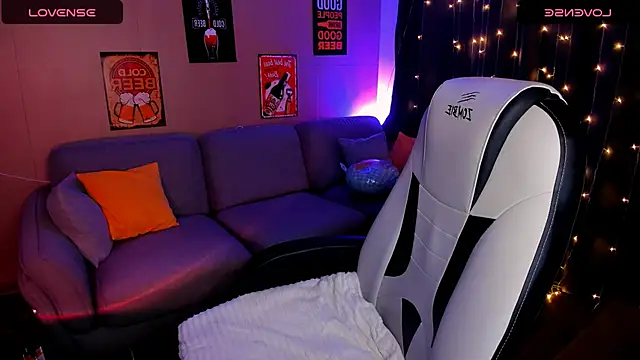 deboramoore online show from 24, 9, 2025