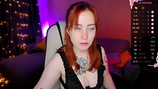 deboramoore online show from 17, 10, 2025