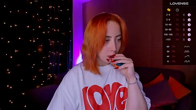 Snapshot of deboramoore chatting on 11, 3, 2026 deboramoore online show from 11, 3, 2026