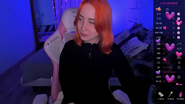 Snapshot of deboramoore chatting on 8, 4, 2026 deboramoore online show from 8, 4, 2026