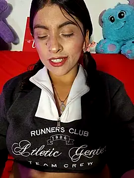Snapshot of Fox_Roxxan chatting on 9, 5, 2026 Fox Roxxan online show from 9, 5, 2026