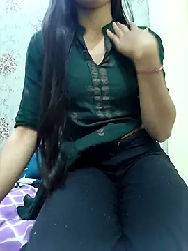Snapshot of sneha_88 chatting on 29, 11, 2025 sneha 88 online show from 29, 11, 2025