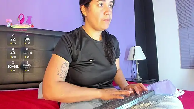 Snapshot of GreciaFox1 chatting on 24, 4, 2026 GreciaFox1 online show from 24, 4, 2026