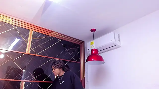 Snapshot of HannyThompson chatting on 26, 9, 2025 HannyThompson online show from 26, 9, 2025