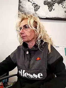 clarabell4 online show from 19, 3, 2026